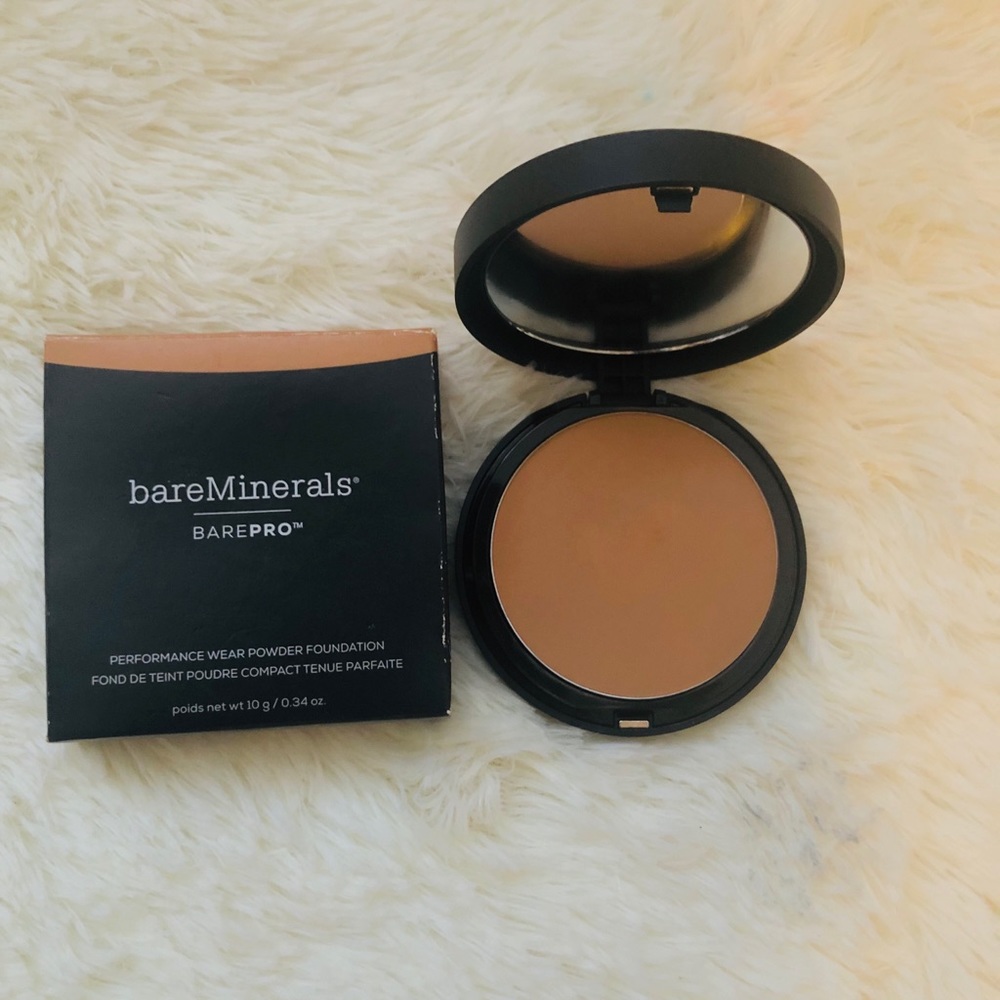 Bare pro foundation powder ✨
